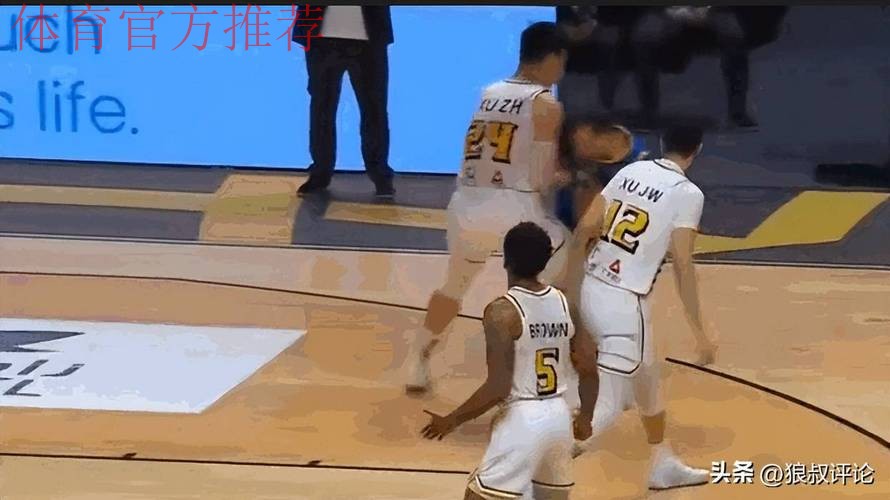 CBA“核武”转投NBL！长沙勇胜官宣：我俱乐部正式与许钟豪完成签约