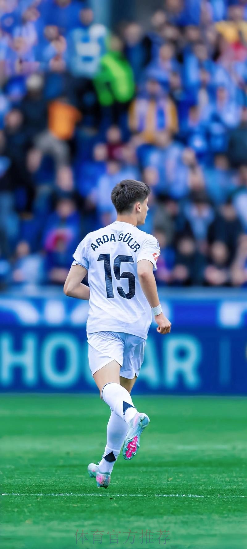 卡马文加完成西甲100场里程碑 皇马队史第6年轻 卡马文加完成西甲100场里程碑 皇马队史第6年轻